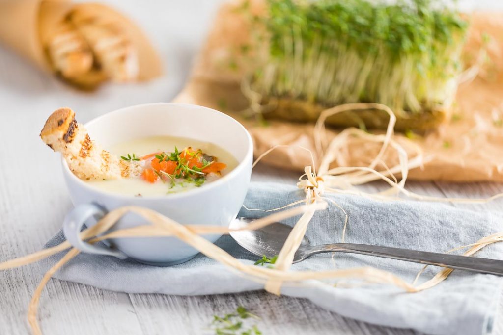Spargelcremesuppe Spargel Suppe Lachs Kresse casual cooking österreichischer food blog