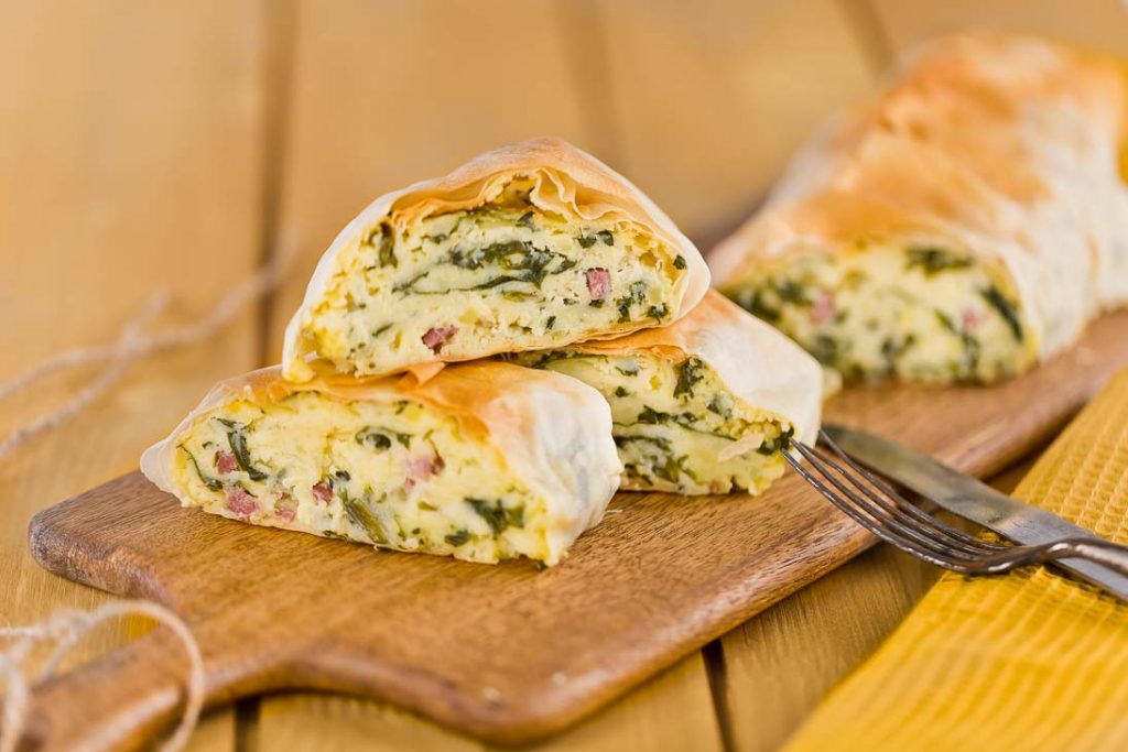 Kartoffelstrudel Bärlauch Kartoffel Strudel casual cooking österreichischer food blog