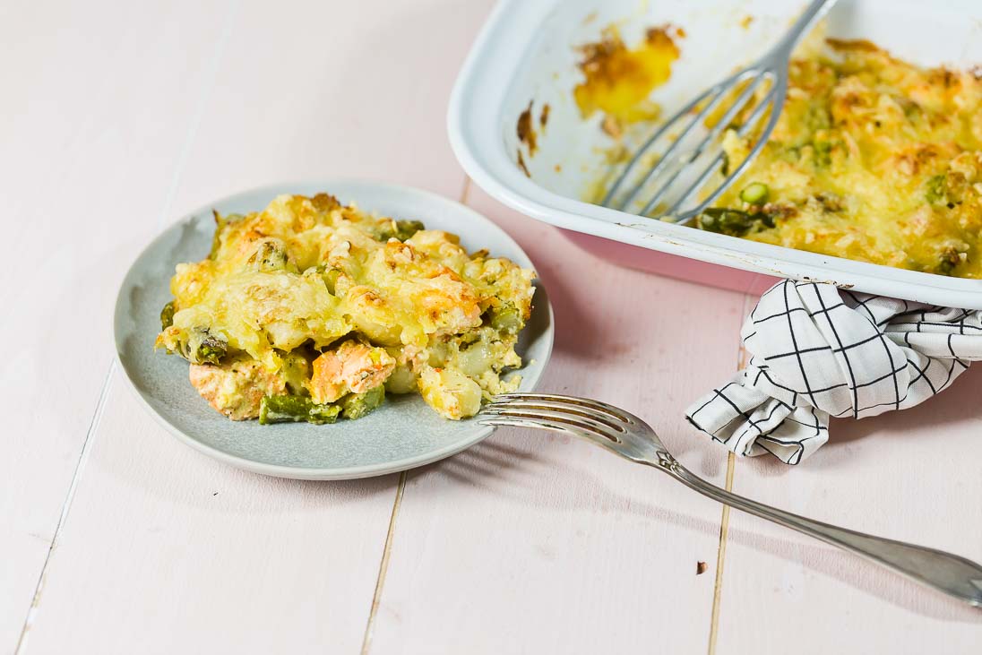 Gnocchiauflauf mit Spargel, Lachs und Käse überbacken casual cooking österreichischer food blog
